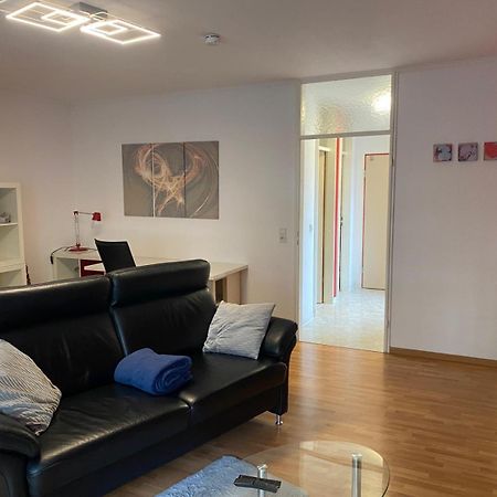 Zwei Zimmer Appartment Mit Balkon Und Stellplatz Voll Moebliert Trewir Zewnętrze zdjęcie